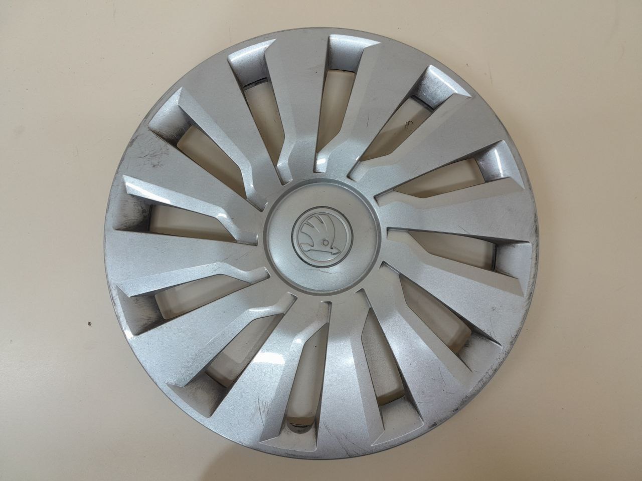 Колпак декоративный Skoda Rapid 2012-2020