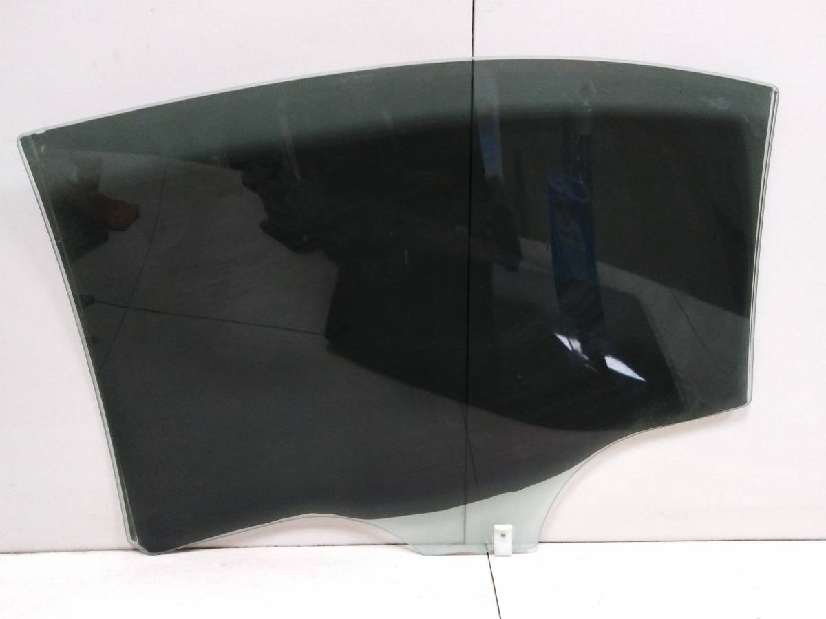 Стекло двери задней правой Mazda Mazda 6 (GG) 2002-2007