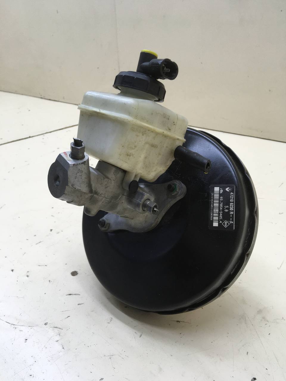 Усилитель тормозов вакуумный Renault Duster (HSA, HSM) 2012> Усилитель тормозов вакуумный Renault Duster (HSA, HSM) 2012>