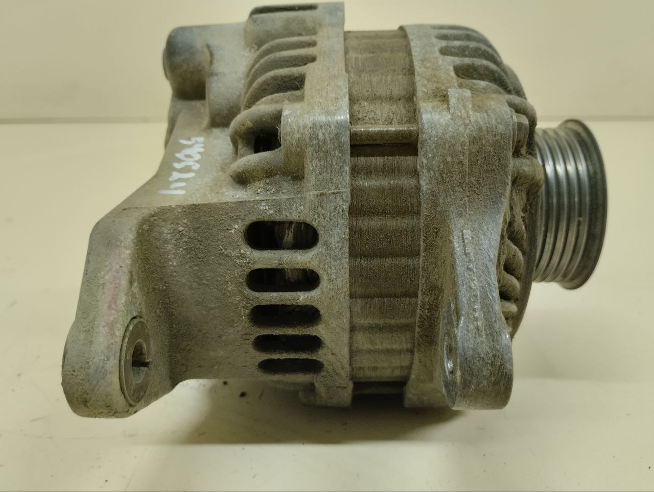 Генератор Nissan Almera (N16) 2000-2006 Генератор Nissan Almera (N16) 2000-2006