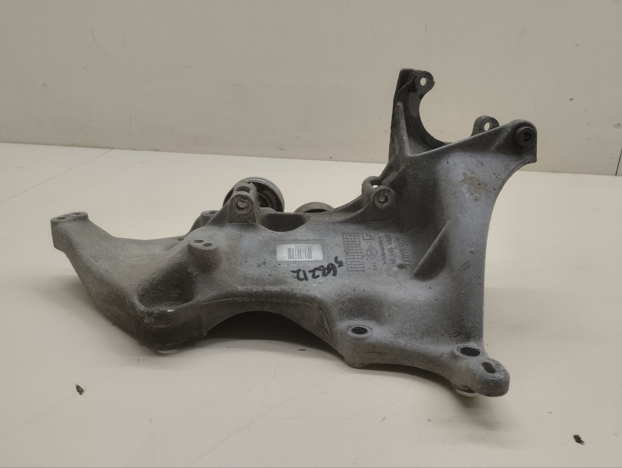 Кронштейн генератора Renault Duster (HSA, HSM) 2012>