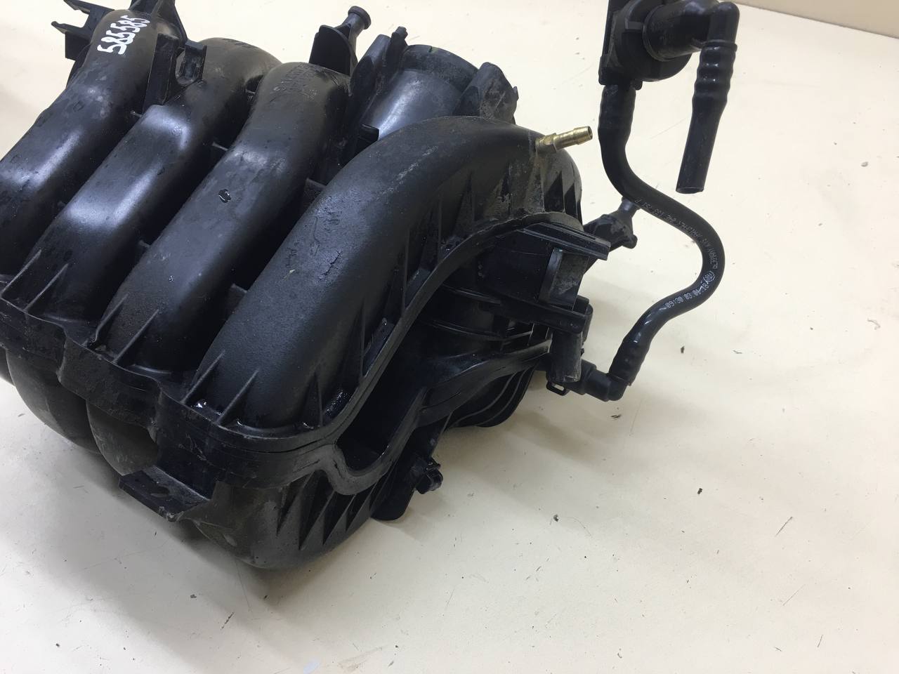 Коллектор впускной Volkswagen Polo (MK5) 2011-2020 Коллектор впускной Volkswagen Polo (MK5) 2011-2020