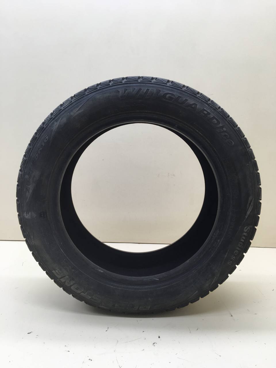 Шины R16 Зимние нешипованные Roadstone Winguard Ice