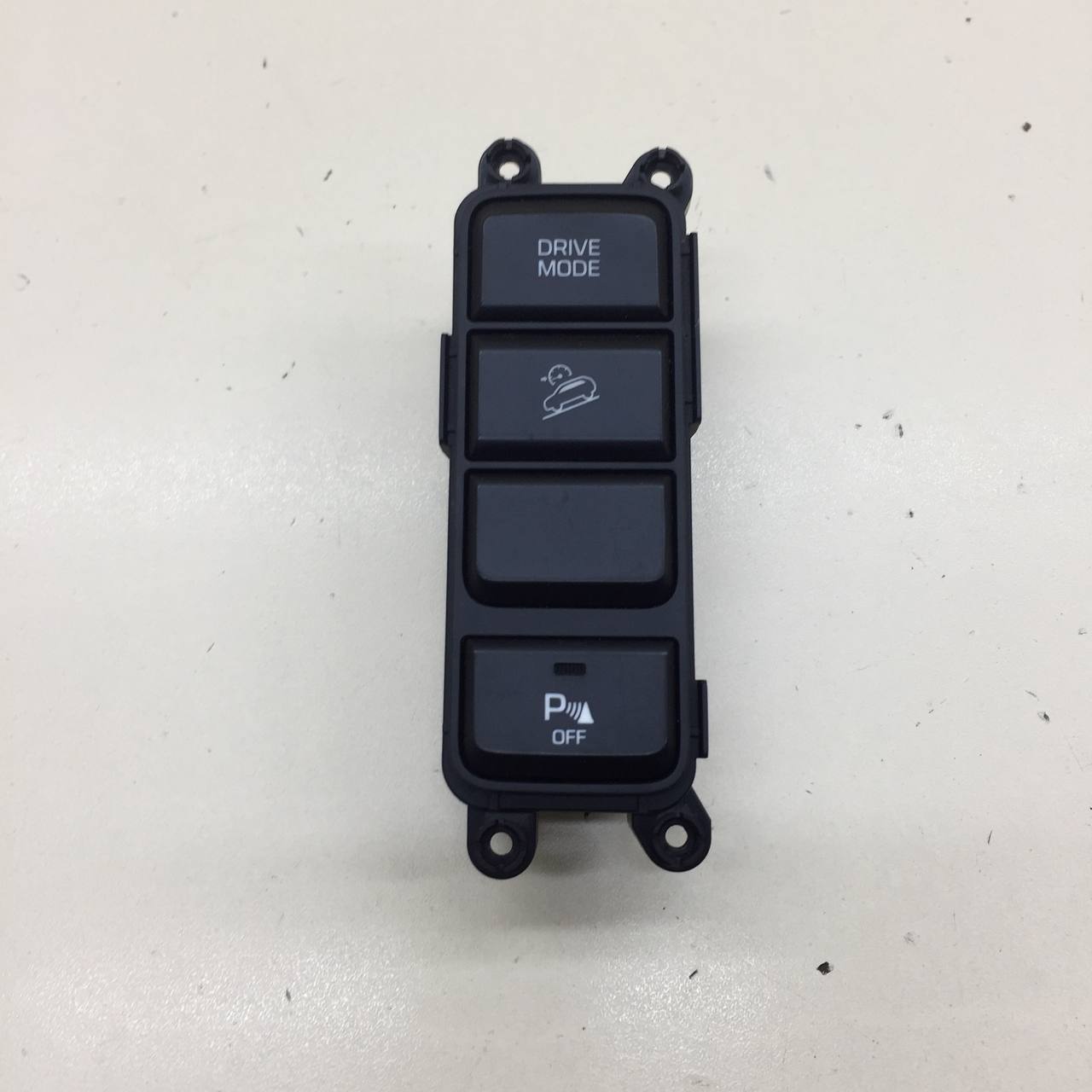 Блок кнопок Hyundai Tucson (TL) 2015-2021 Блок кнопок Hyundai Tucson (TL) 2015-2021