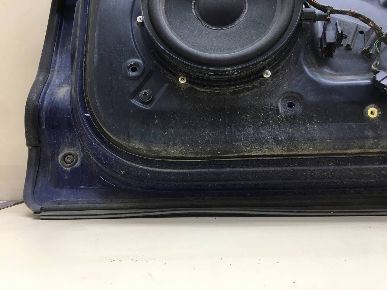 Дверь передняя правая Volkswagen Touareg (7L) 2002-2010