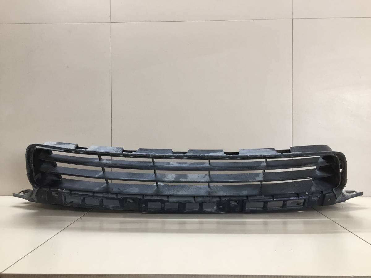 Решетка в бампер центральная Honda Civic 4D 2006-2012