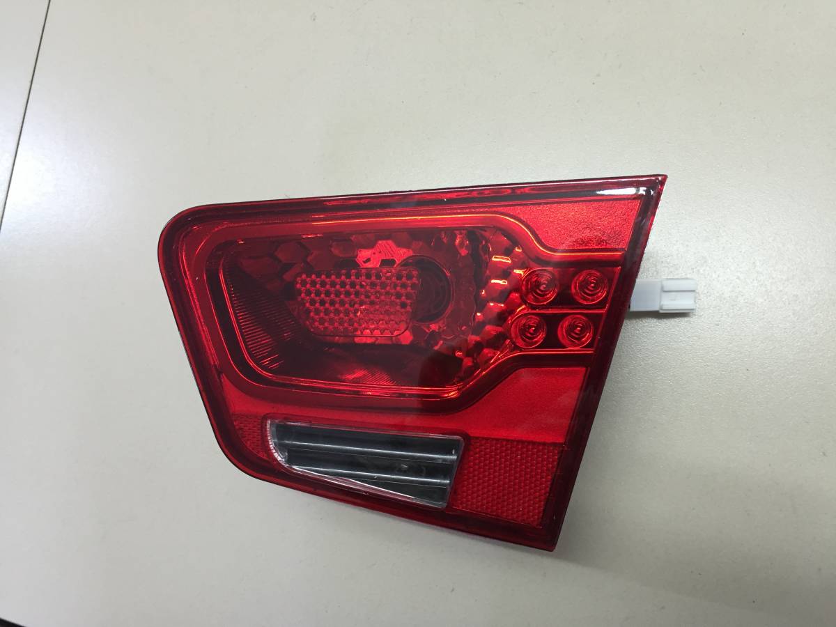 Фонарь задний внутренний правый Kia Cerato (TD) 2009-2013