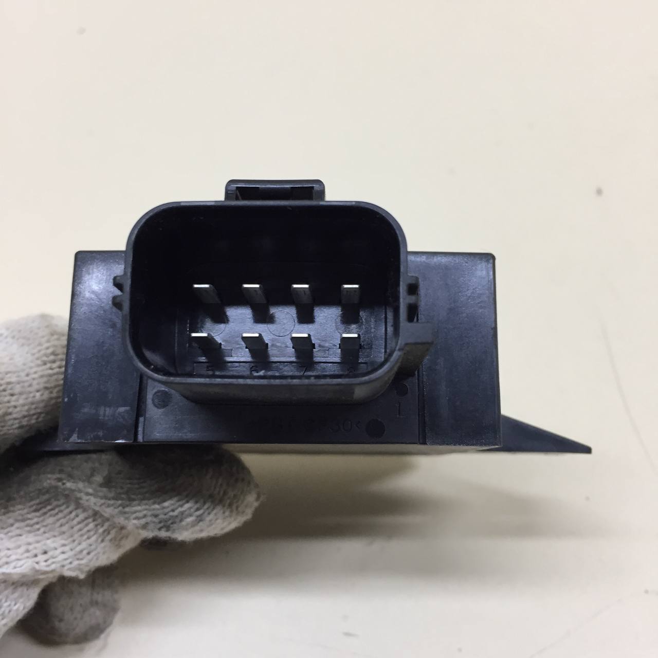 Реле Jaguar XE (760) 2014-2021 Реле Jaguar XE (760) 2014-2021