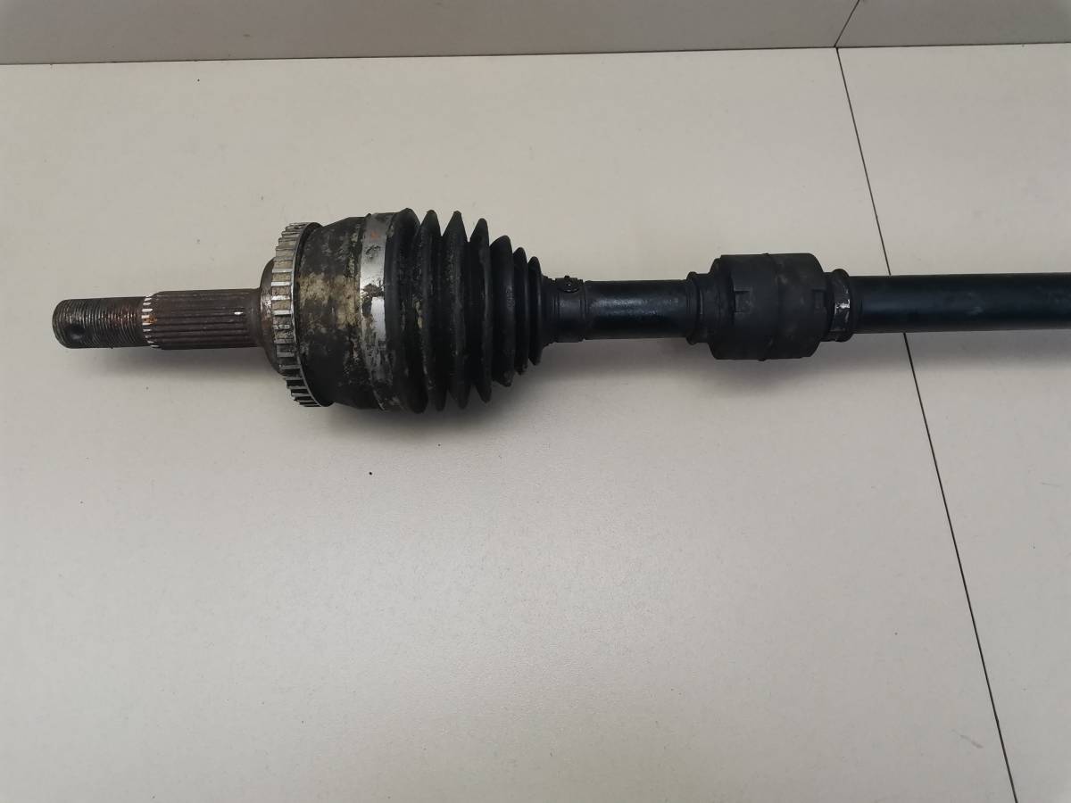 Полуось передняя правая Nissan Expert (W11) 1999-2006