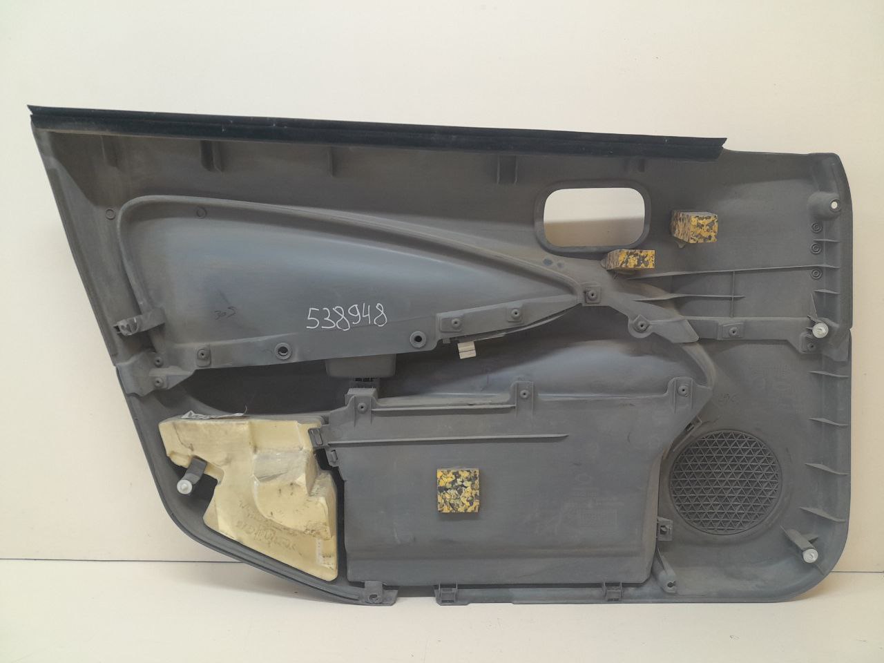 Обшивка двери передней правой Nissan Almera Classic (B10) 2006-2013