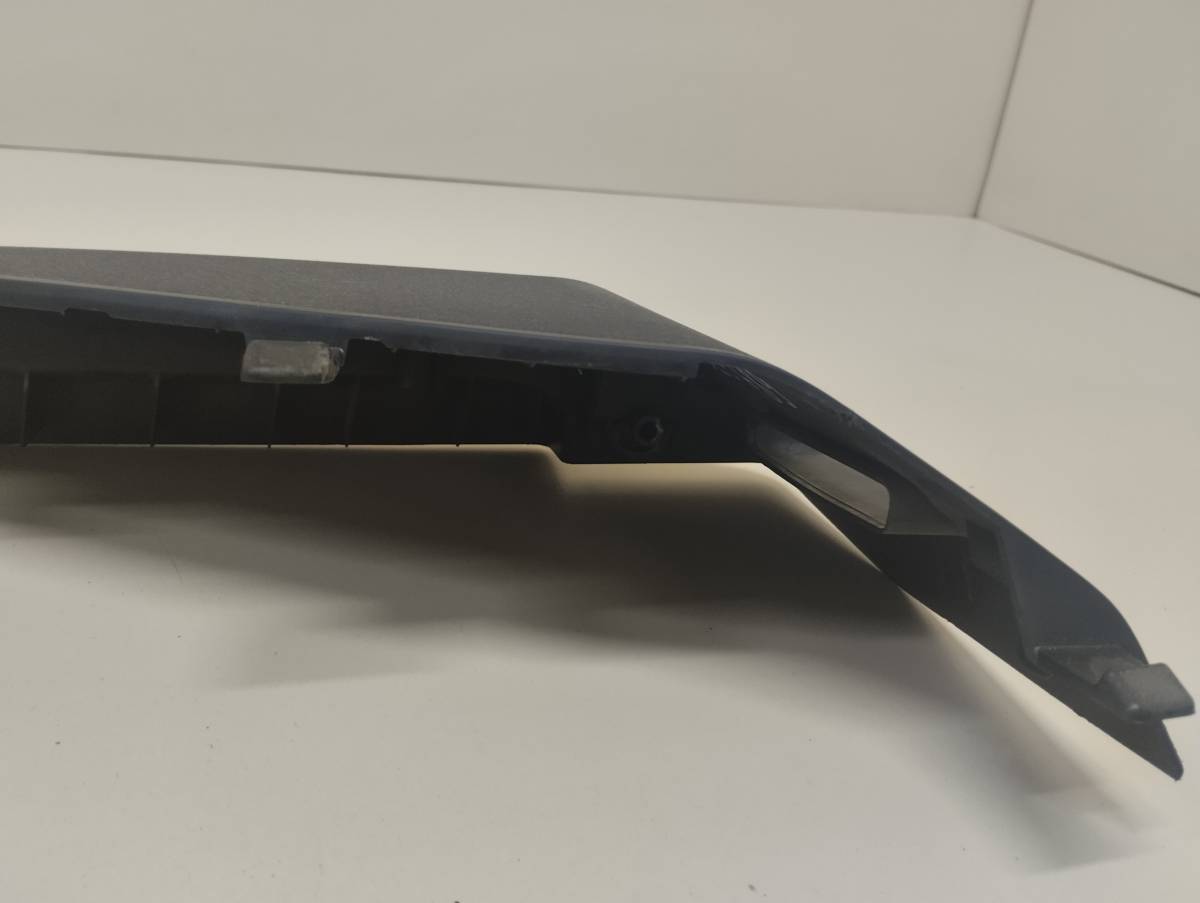 Держатель задней полки Opel Astra J 2010-2017 Держатель задней полки Opel Astra J 2010-2017