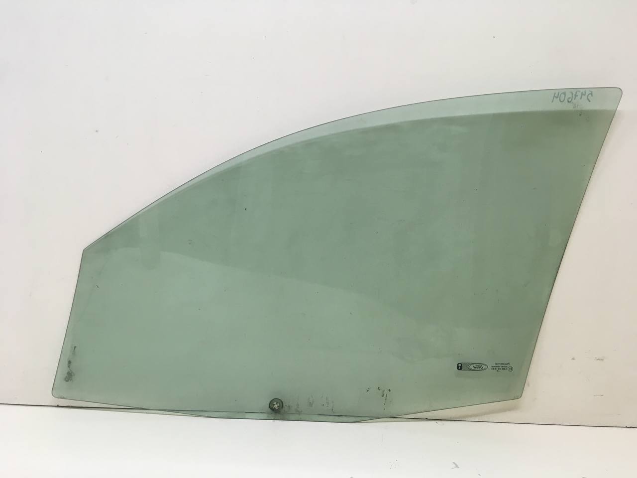 Стекло двери передней правой Ford Fusion (JU) 2002-2012