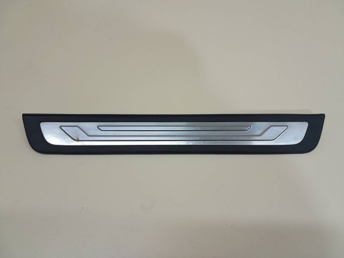 Накладка порога (внутренняя) Kia Sorento (XM) 2009-2021