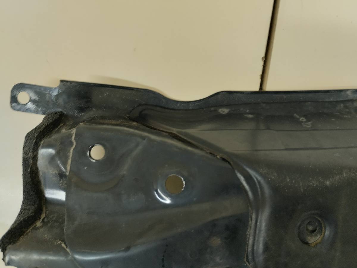 Водосток Kia Rio 3 (QB) 2011-2017 Водосток Kia Rio 3 (QB) 2011-2017