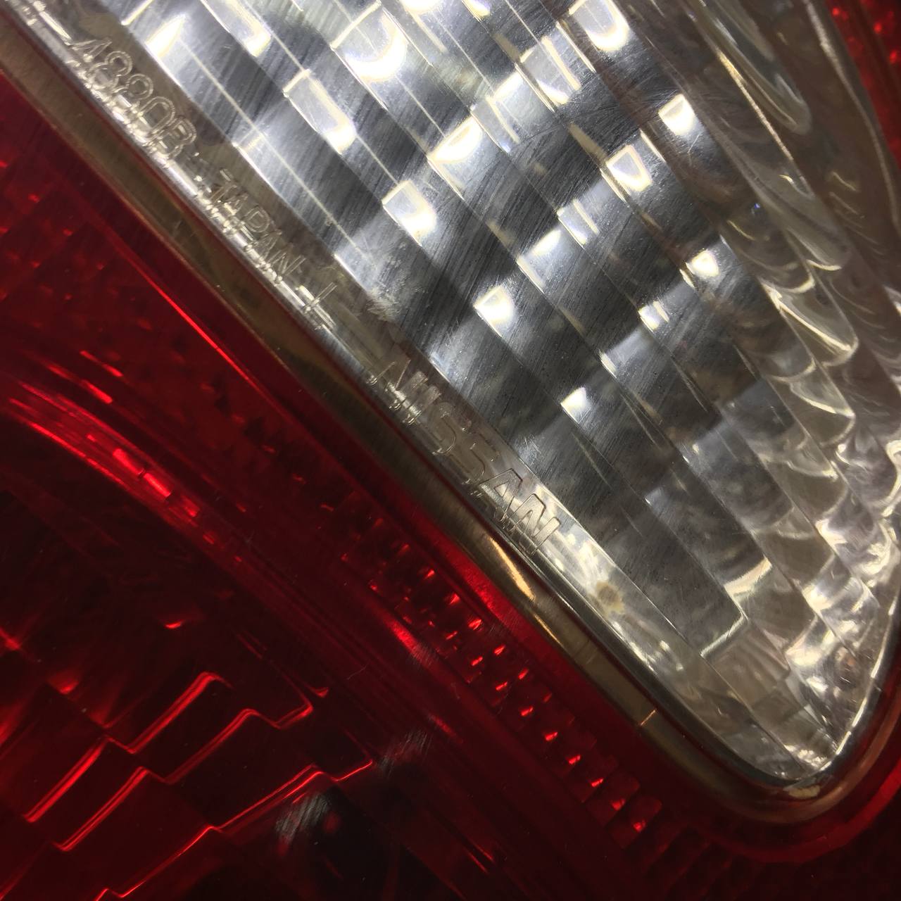 Фонарь задний внутренний левый Nissan Almera (N16) 2000-2006