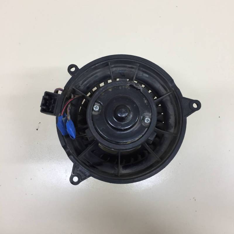 Моторчик отопителя Ford Fusion (JU) 2002-2012 Моторчик отопителя Ford Fusion (JU) 2002-2012
