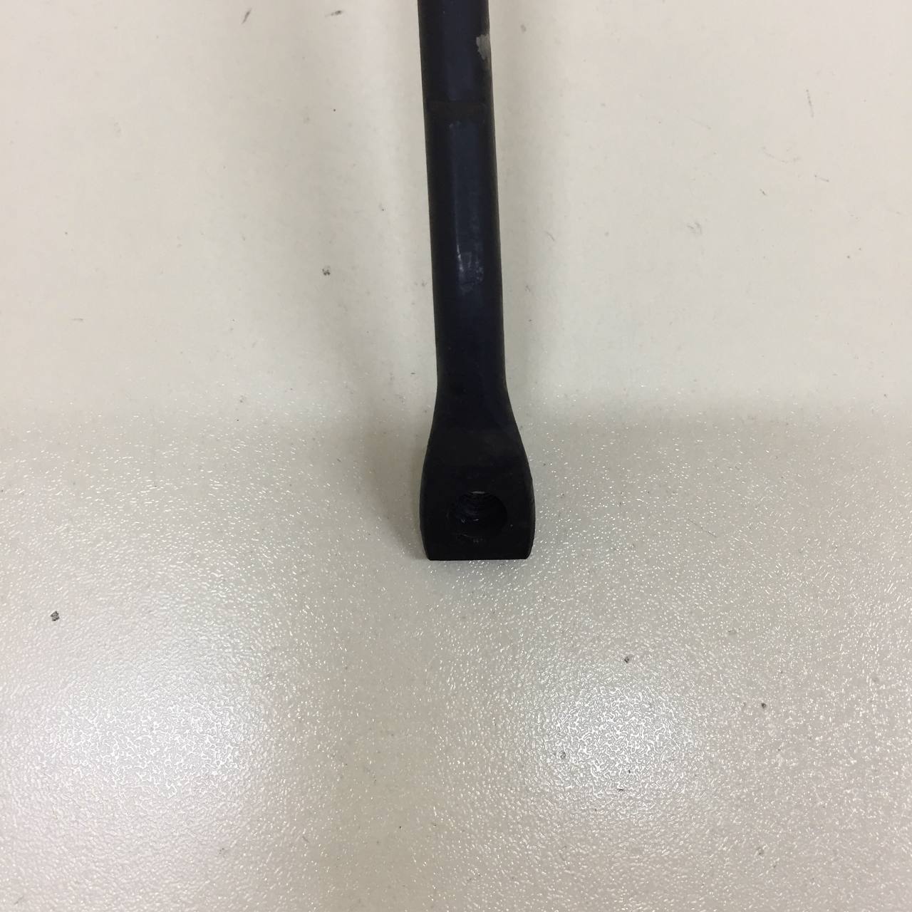 Кронштейн замка капота BMW 3-series E90/E91 2005-2011 Кронштейн замка капота BMW 3-series E90/E91 2005-2011