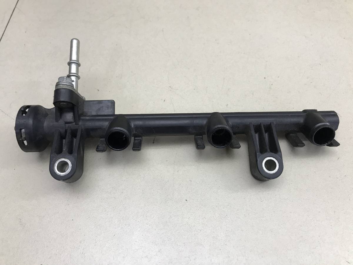 Рейка топливная (рампа) Toyota Vitz P90 2005-2011