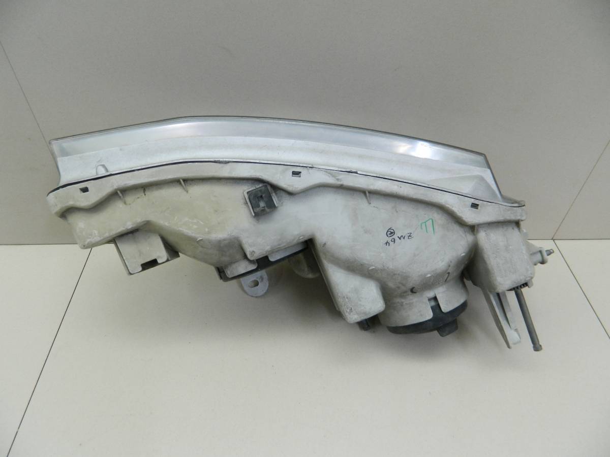 Фара левая Toyota Windom (V20) 1996-2001