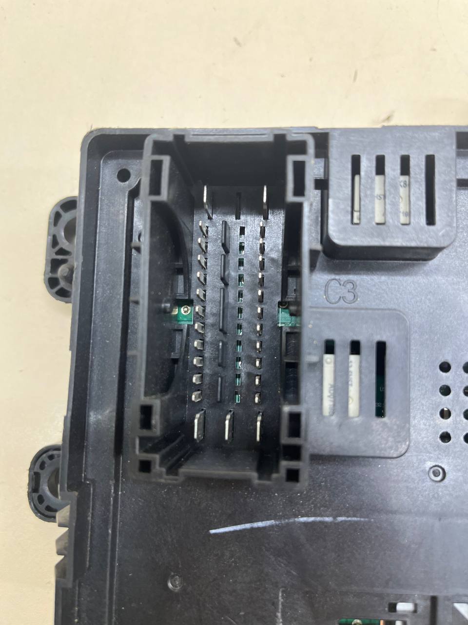 Блок предохранителей EXEED RX 2022>