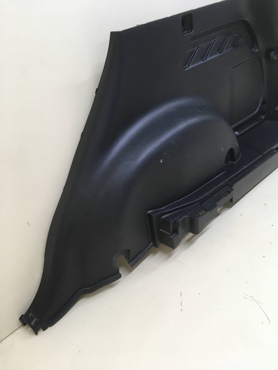 Обшивка багажника Toyota Rav 4 (XA40) 2013-2019 Обшивка багажника Toyota Rav 4 (XA40) 2013-2019