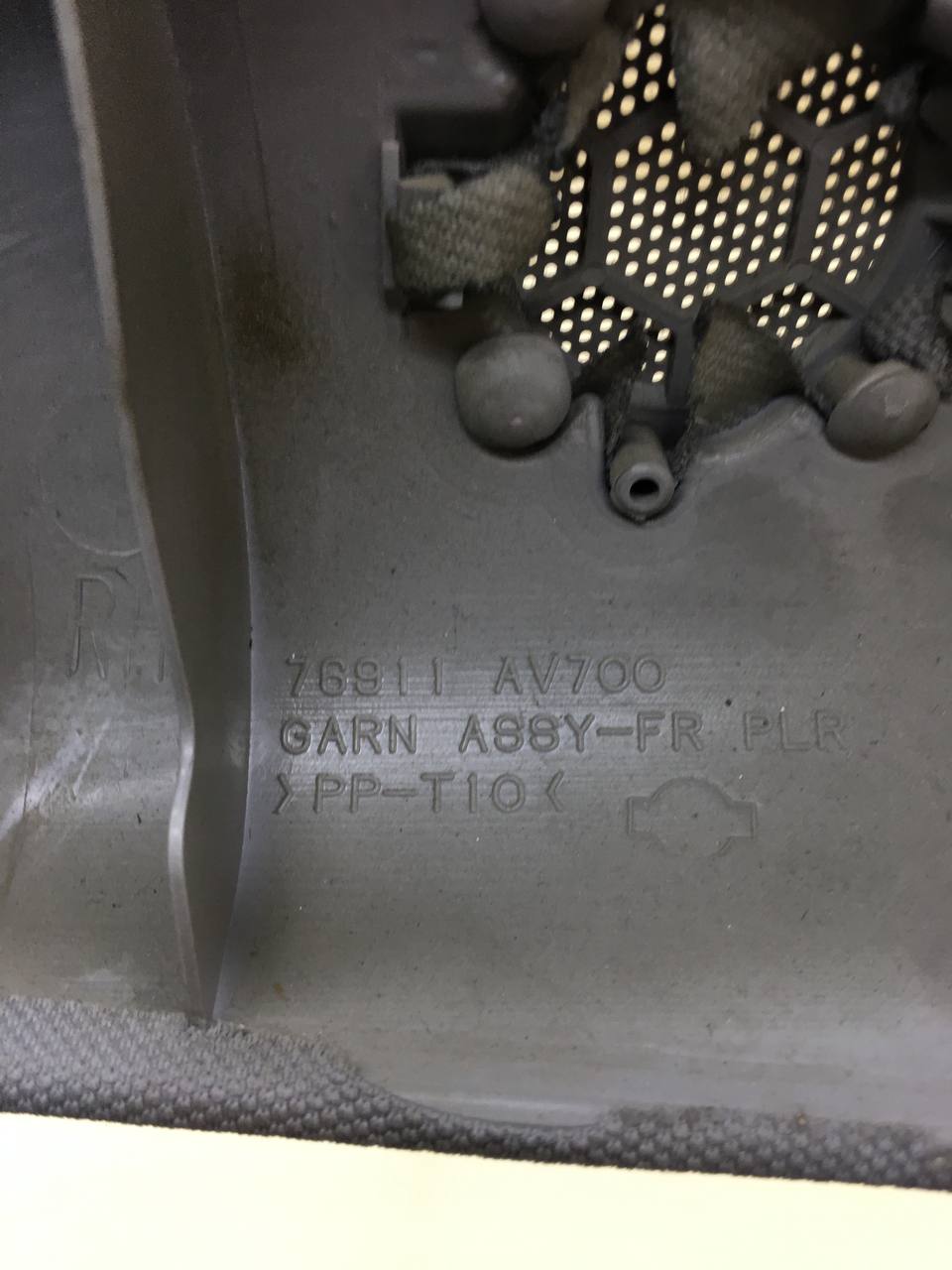 Обшивка стойки Nissan Primera (P12) 2002-2007