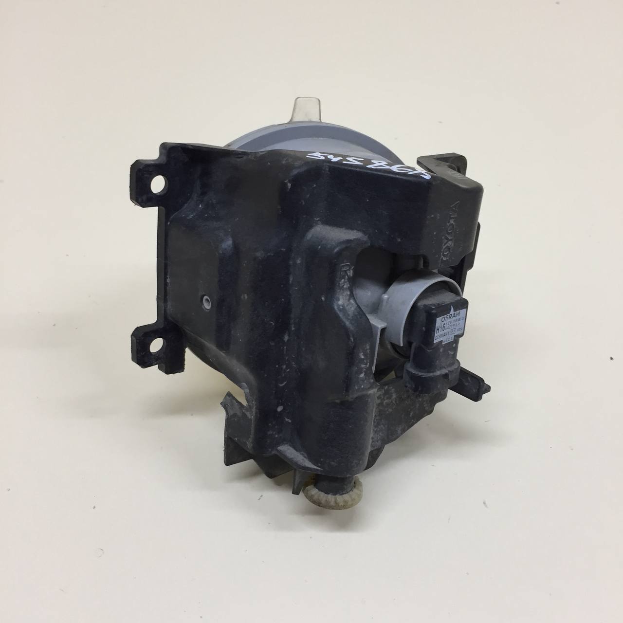 Фара противотуманная правая Toyota Rav 4 (XA40) 2013-2019