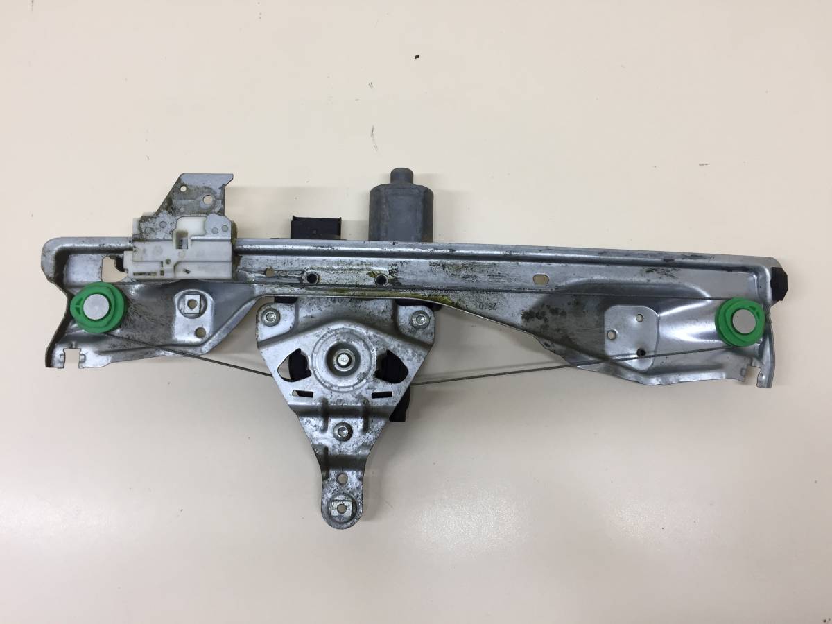 Стеклоподъемник электр. задний правый Peugeot 308 2007>