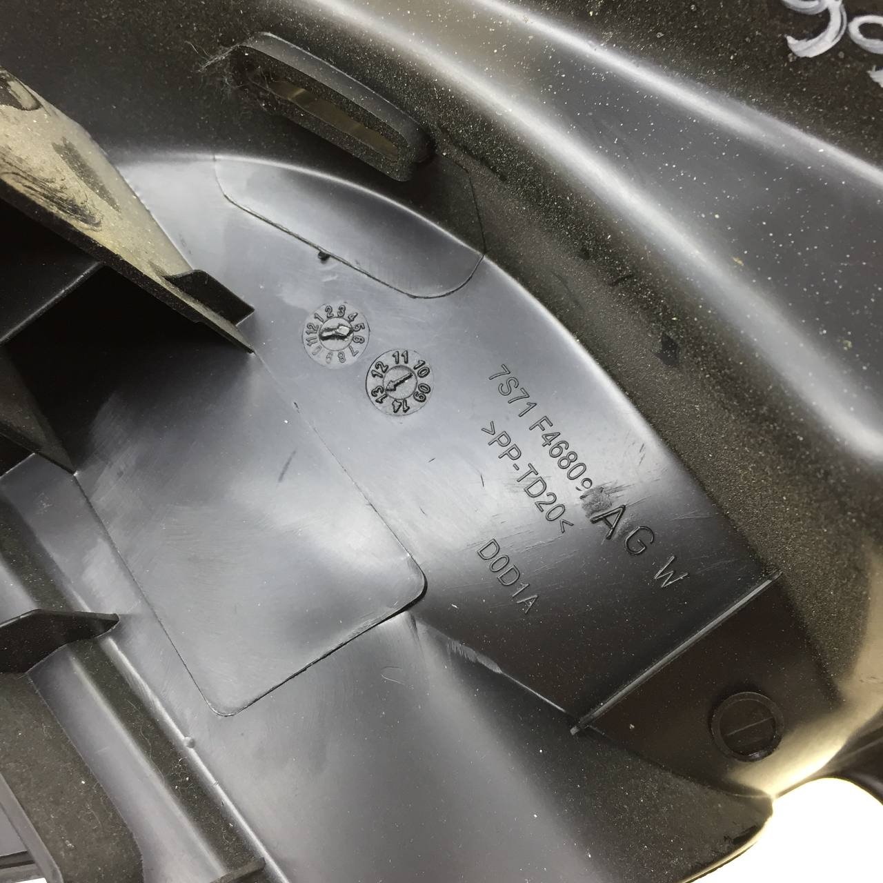 Обшивка стойки Ford Mondeo 4 2007-2015