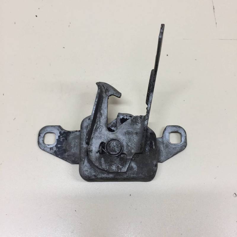 Замок капота Renault Duster (HSA, HSM) 2012>