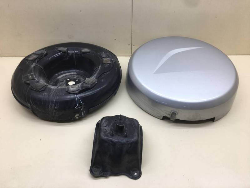 Кронштейн запасного колеса Toyota Rav 4 (A30) 2006-2013 Кронштейн запасного колеса Toyota Rav 4 (A30) 2006-2013