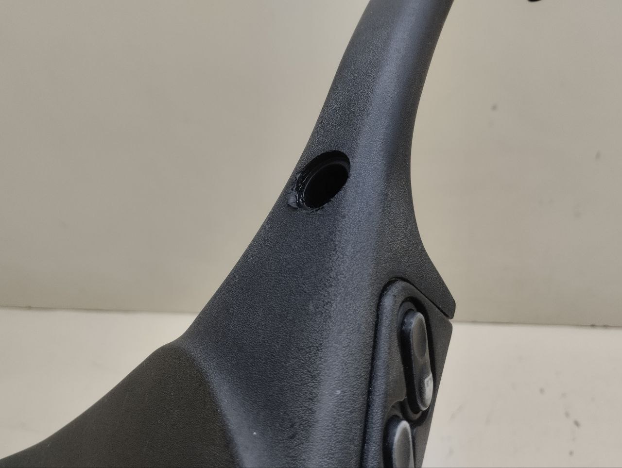 Ручка двери передней внутренняя левая Chevrolet Niva 2002-2009