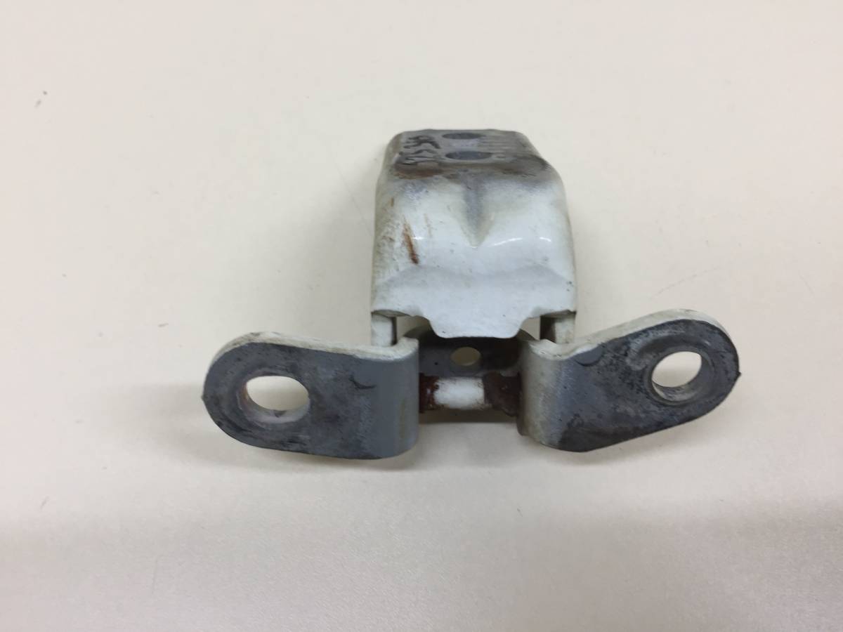 Петля двери передней левой нижняя Hyundai ix55 2007-2013