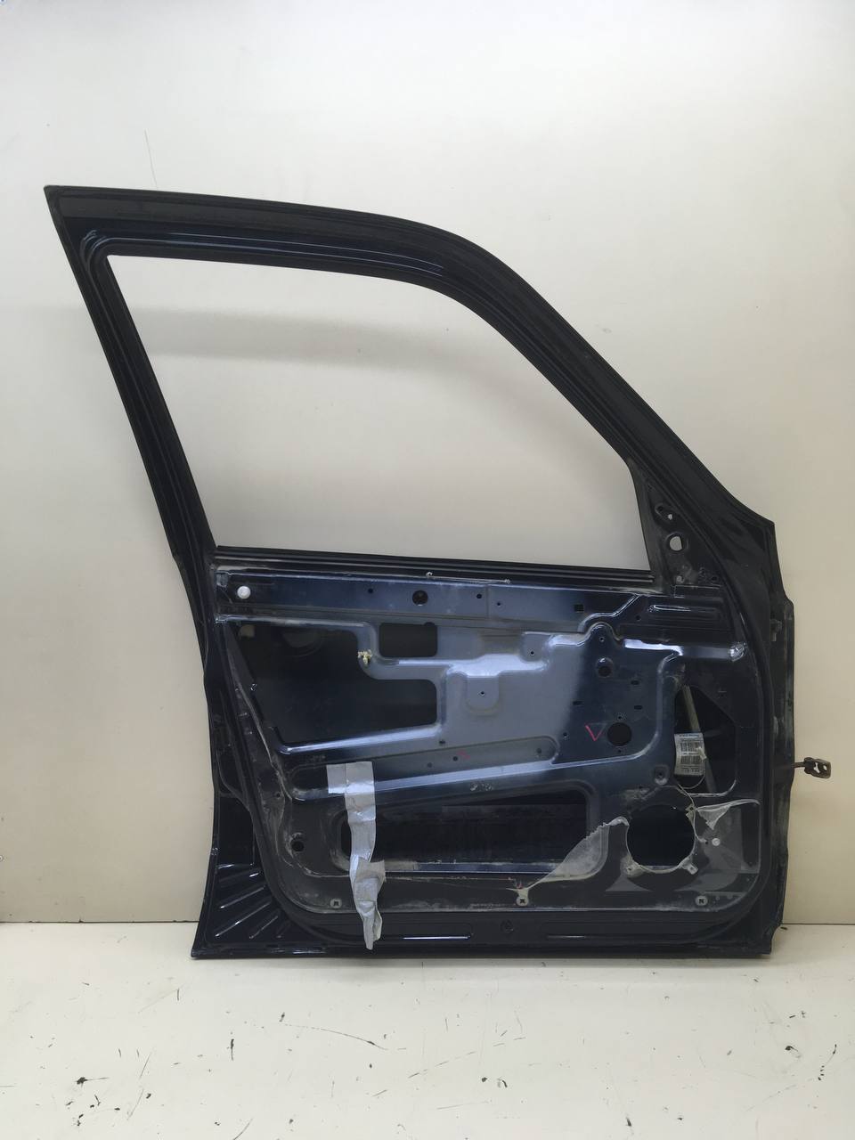 Дверь передняя левая Chevrolet Niva 2009-2020 Дверь передняя левая Chevrolet Niva 2009-2020
