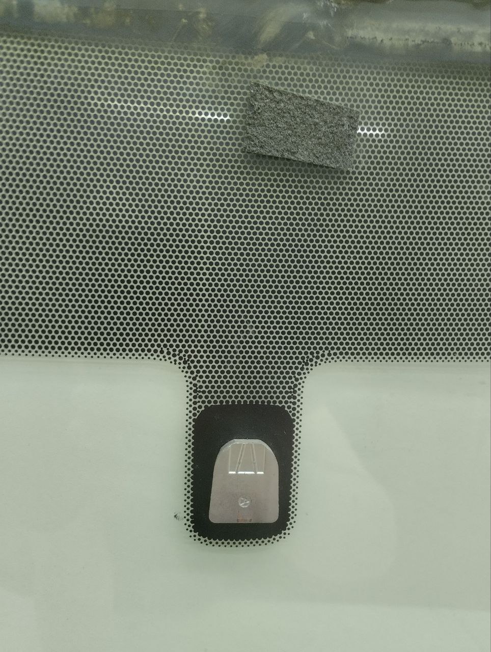 Стекло лобовое (ветровое) Nissan Tiida (C11) 2007-2014