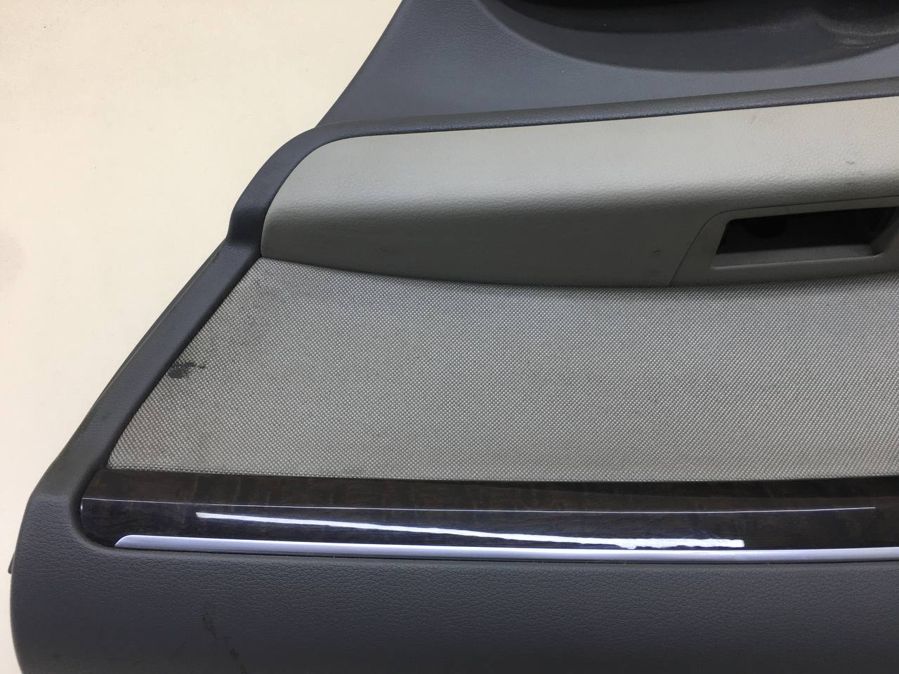 Обшивка двери задней правой Audi Q7 (4L) 2005-2015