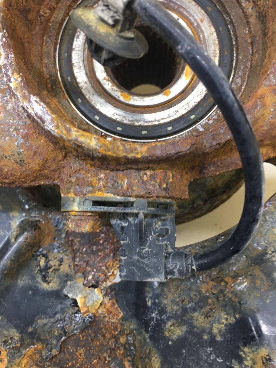 Кулак поворотный передний левый Kia Cerato (TD) 2009-2013