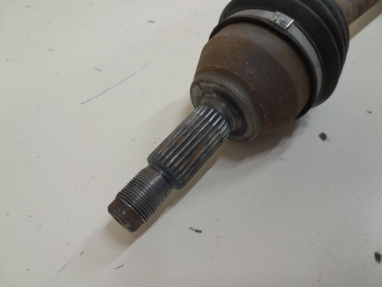 Полуось передняя левая Ford Fusion (JU) 2002-2012 Полуось передняя левая Ford Fusion (JU) 2002-2012
