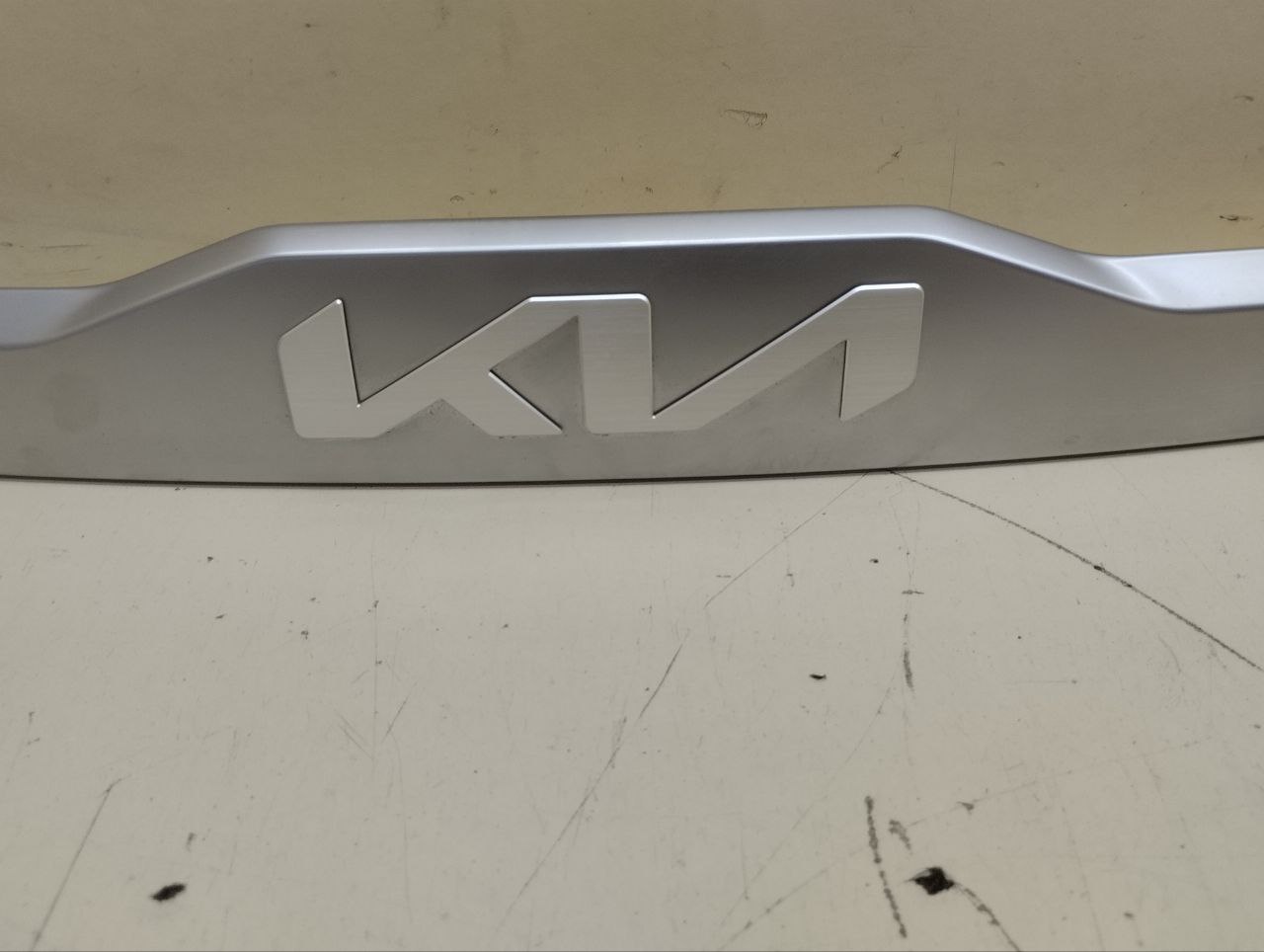 Накладка двери багажника Kia Seltos 2019>