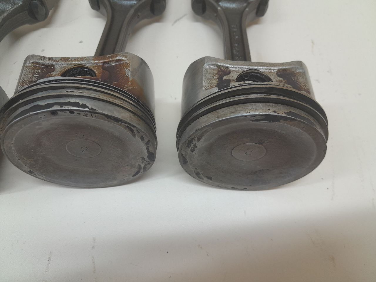 Поршень с шатуном Nissan Almera Classic (B10) 2006-2013 Поршень с шатуном Nissan Almera Classic (B10) 2006-2013