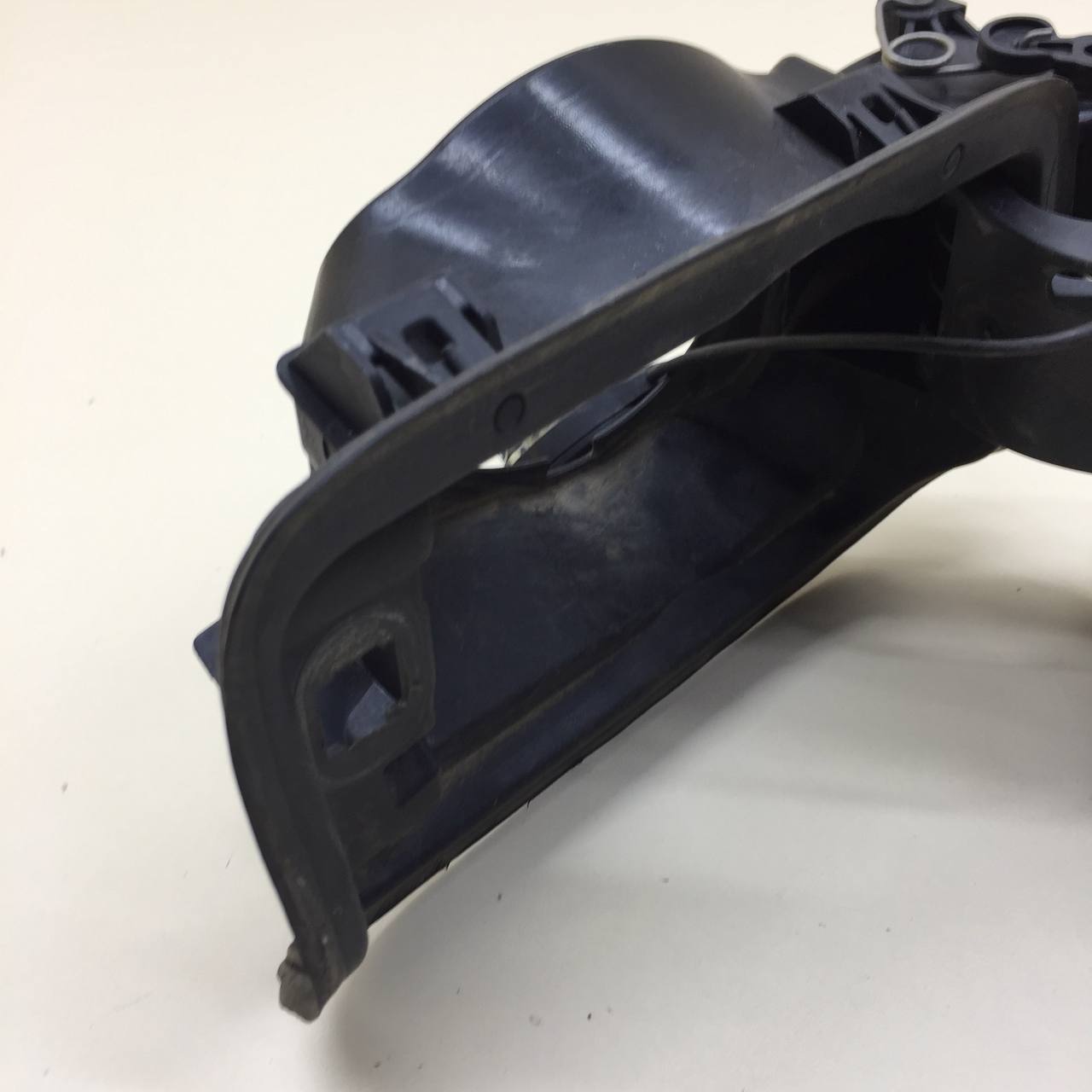 Лючок бензобака BMW 7-Series F01,F02  2008-2015