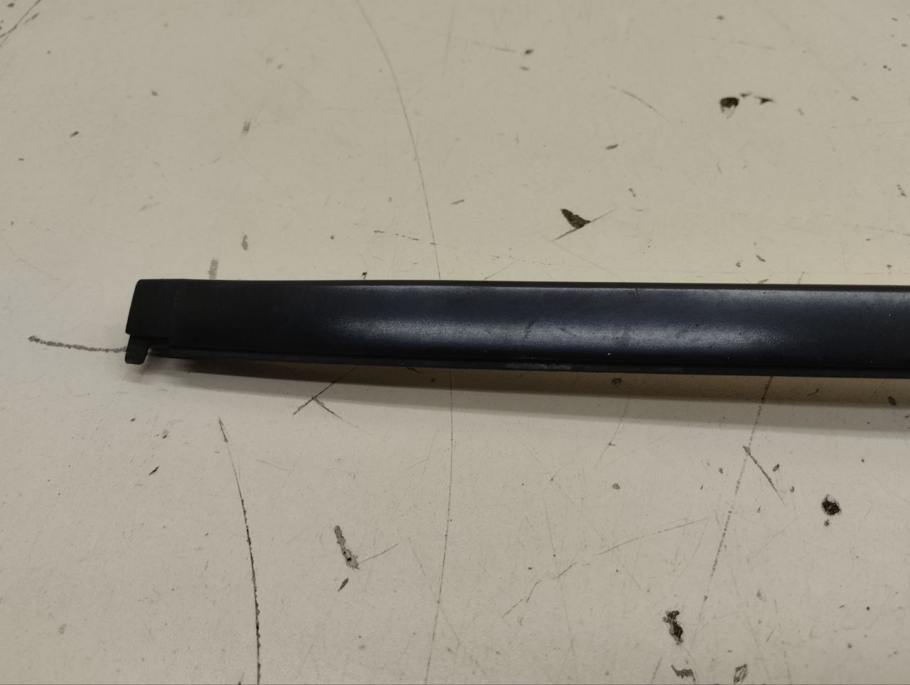 Молдинг лобового стекла Toyota Land Cruiser Prado (J150) 2009-2022