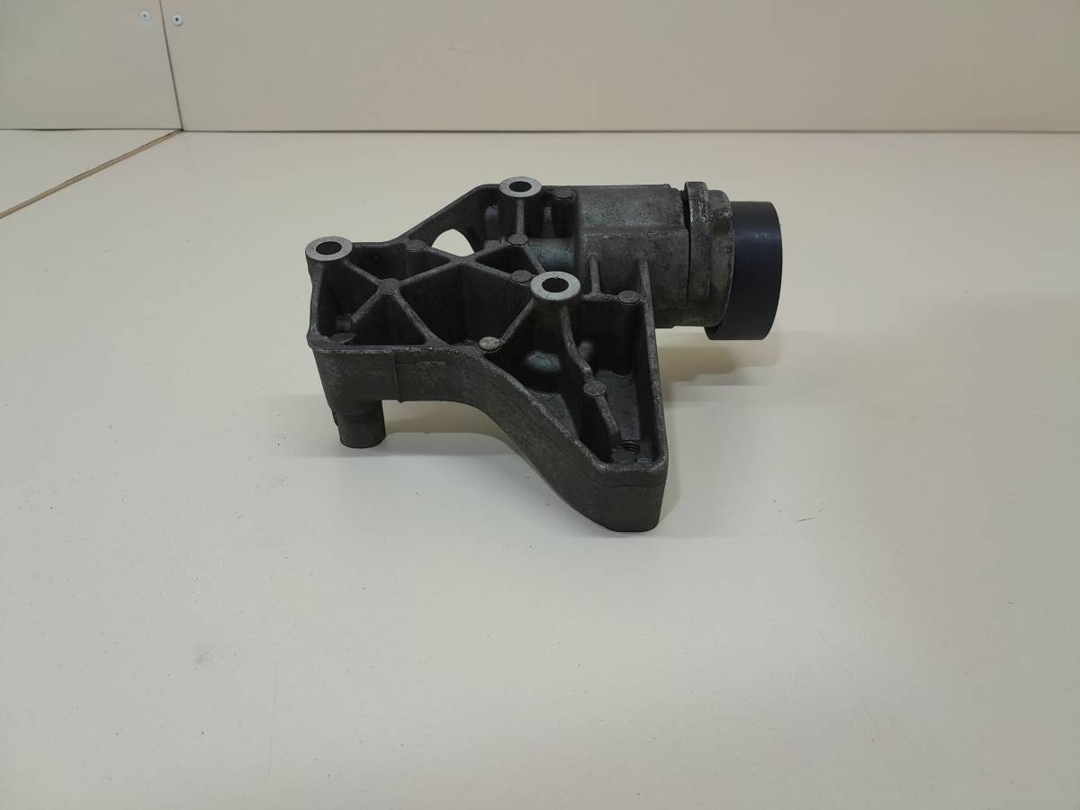 Кронштейн кондиционера Volkswagen Polo (MK5) 2011-2020 Кронштейн кондиционера Volkswagen Polo (MK5) 2011-2020