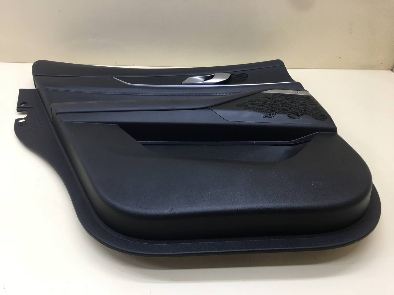 Обшивка двери задней левой Changan UNI-K 2020>