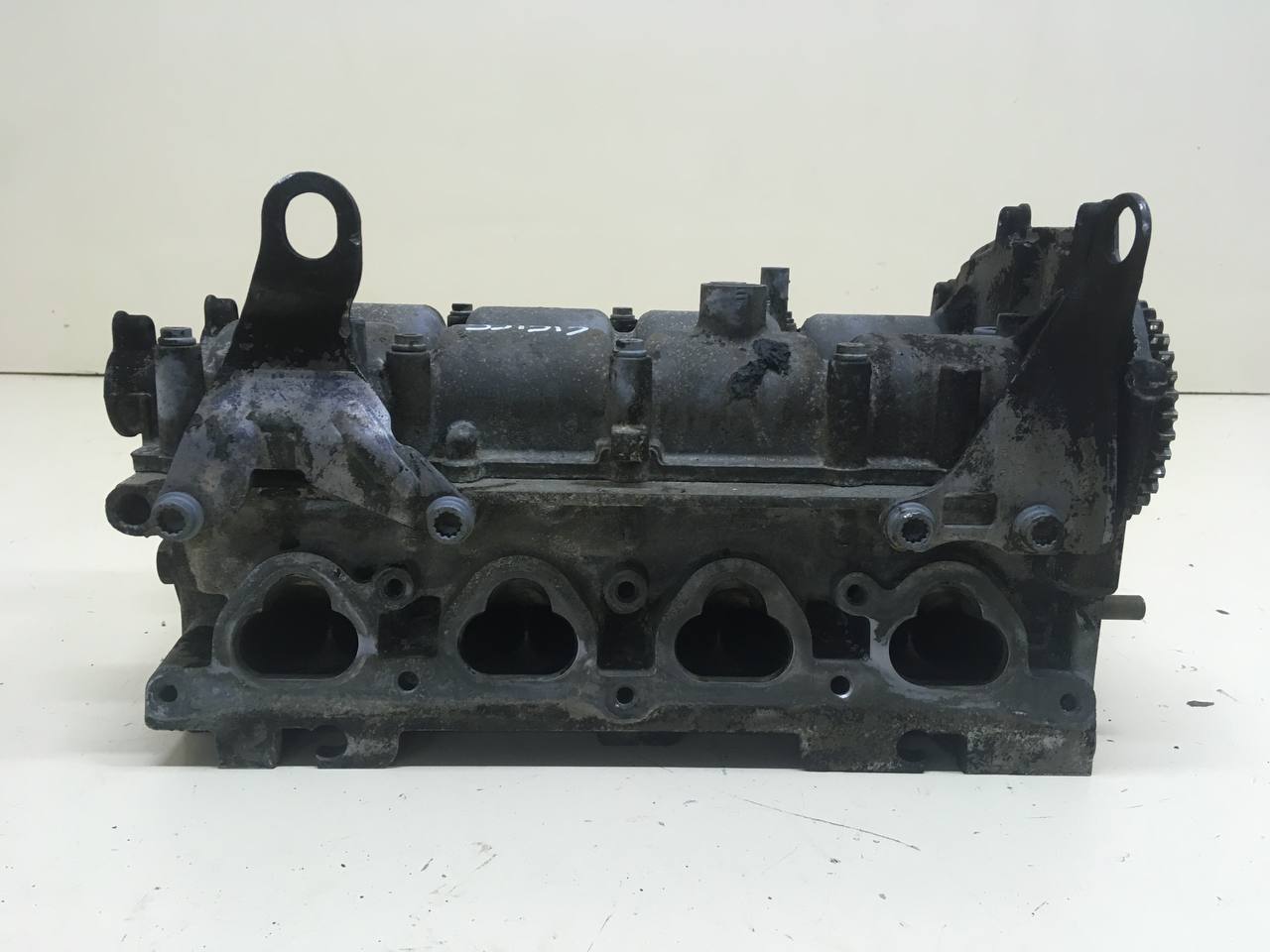 Головка блока цилиндров Skoda Rapid 2012-2020