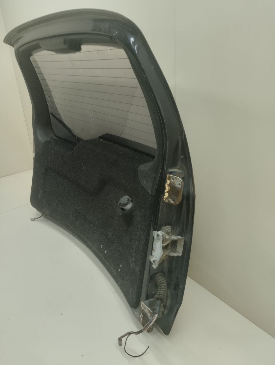 Дверь багажника со стеклом Chevrolet Niva 2009-2020