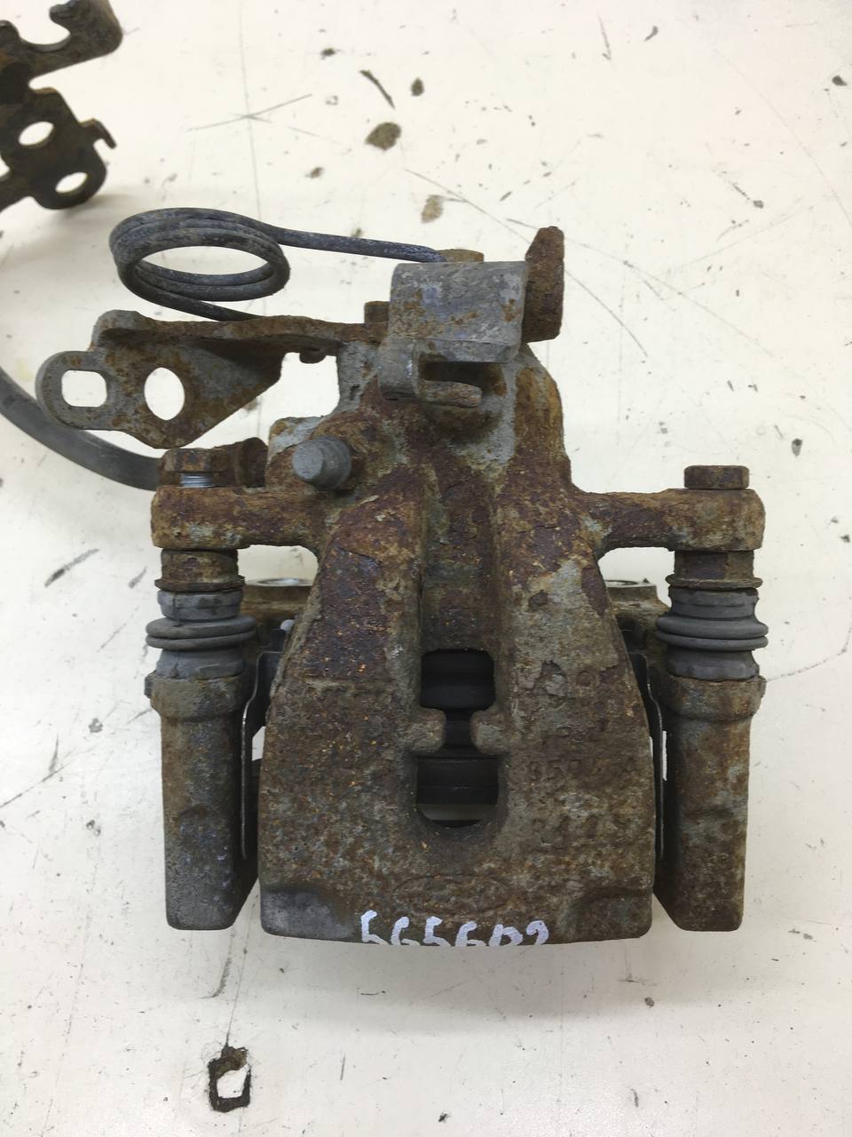 Суппорт задний левый Ford Mondeo 4 2007-2015