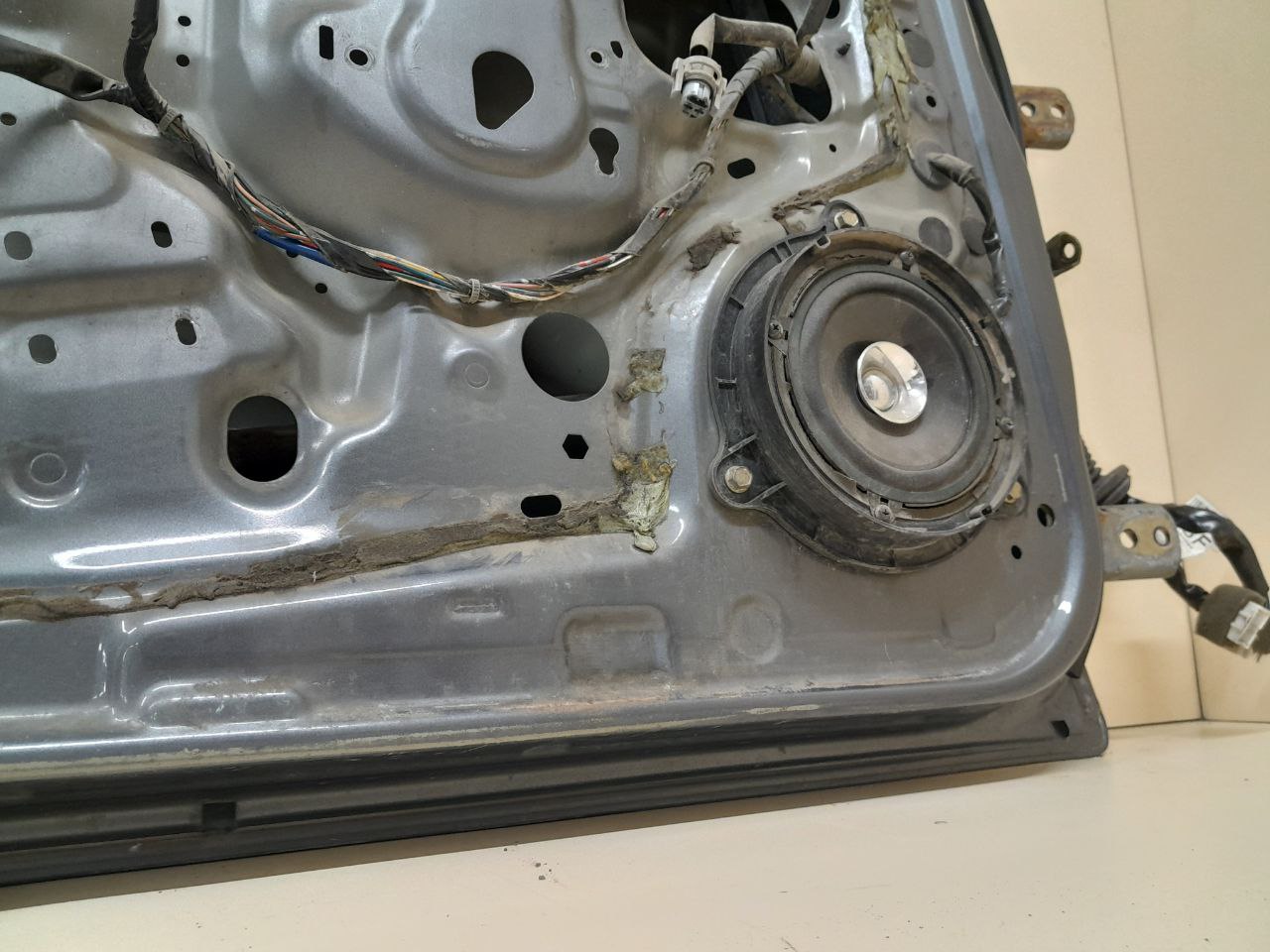 Дверь передняя левая Nissan Almera (N16) 2000-2006 Дверь передняя левая Nissan Almera (N16) 2000-2006