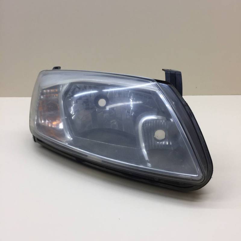 Фара правая Lada Granta 2011>