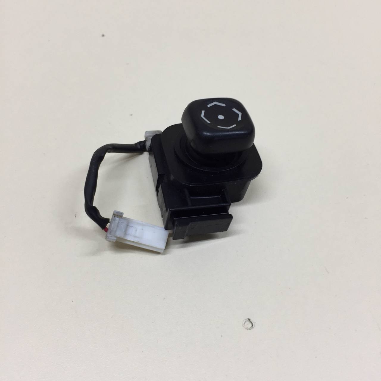 Кнопка многофункциональная Toyota Land Cruiser Prado (J150) 2009-2022
